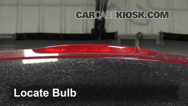 2007 Nissan Quest 3.5L V6 Luces Luz de freno central (reemplazar foco)